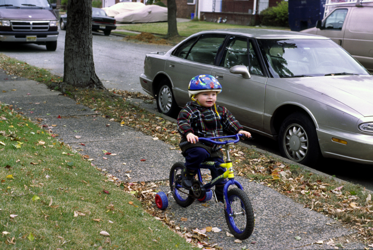 05-10-29, 13, Connor on his Bike, Saddle Brook, NJ