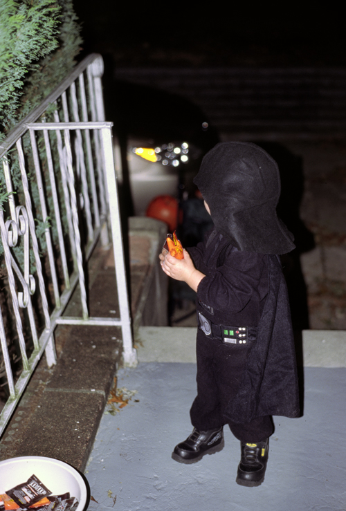 05-10-31, 01, Connor Trick-or-Treating, Saddle Brook, NJ