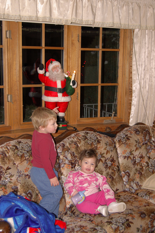 05-12-07, 10, Connor and Kaitlyn checking out Santa Claus