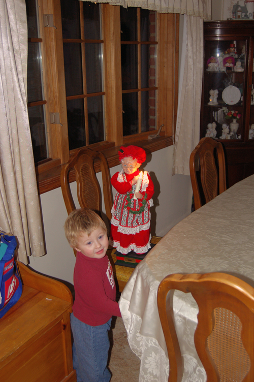 05-12-07, 24, Connor checking out Ms Claus