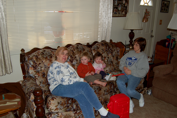 05-12-17, 18, Grandma, Connor, Kaitlyn, and Linda