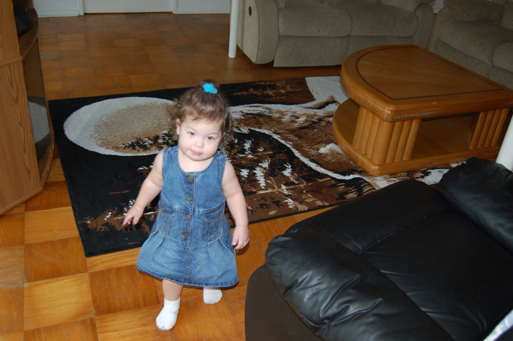 06-02-25, 11, Kaitlyn in Livingroom, Maitland, Fl