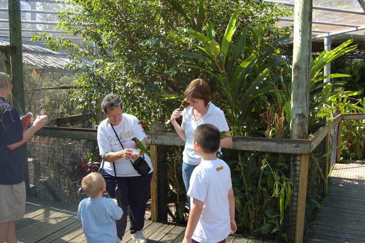 06-03-01, 36, Connor, Sue, Linda, Mikey,  Brevard Zoo, Fl
