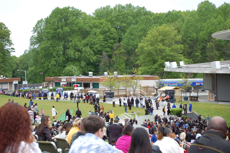 06-05-11, 033, Graduation, Janice, Kean, NJ