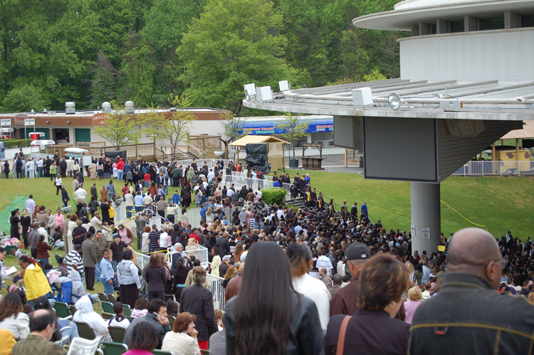 06-05-11, 040, Graduation, Janice, Kean, NJ