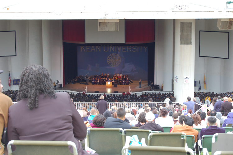 06-05-11, 052, Graduation, Janice, Kean, NJ