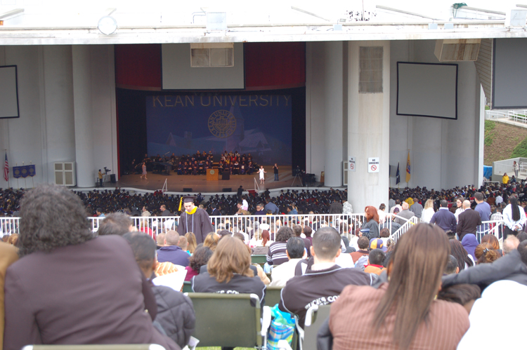 06-05-11, 053, Graduation, Janice, Kean, NJ