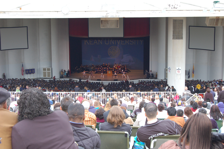 06-05-11, 055, Graduation, Janice, Kean, NJ