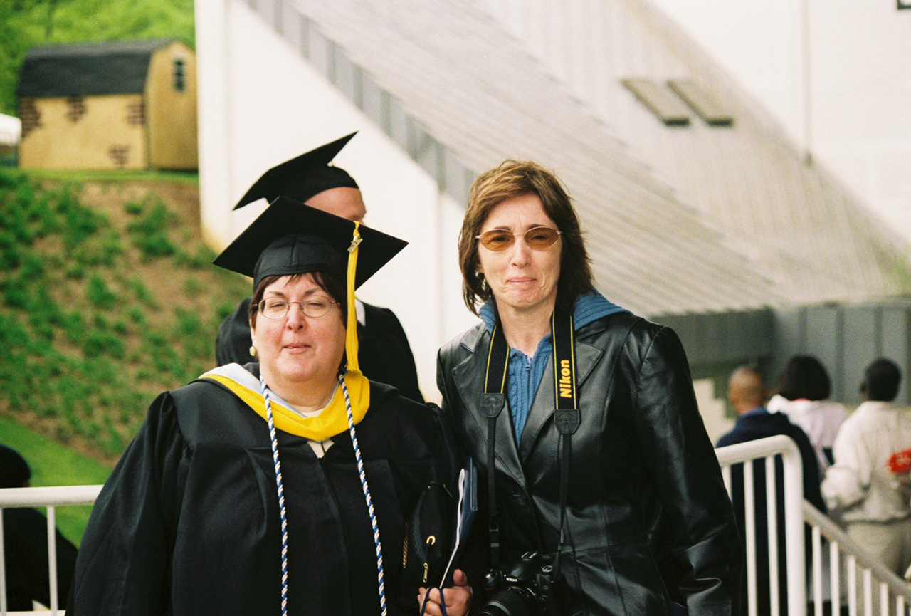 06-05-11, 0882, Graduation, Janice, Kean, NJ