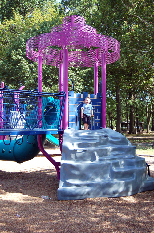 06-08-11, 015, Connor at the Saddle Brook Park