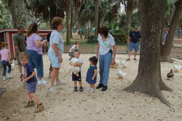 07-03-01, 024, Connor, Kaitlyn and Linda, Green Meadows, FL