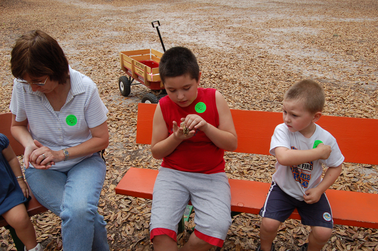 07-03-01, 085, Linda, Mikey and Connor, Green Meadows, FL