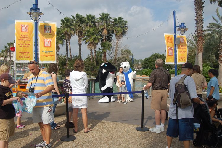 07-03-02, 002, Entrance, Sea World, FL