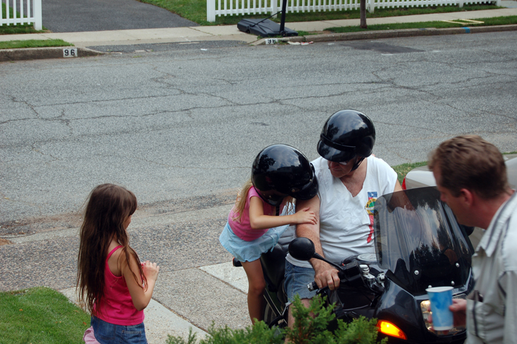 07-07-14, 006, Janisa, Briana, Gerry, Ed,  Saddle Brook, NJ