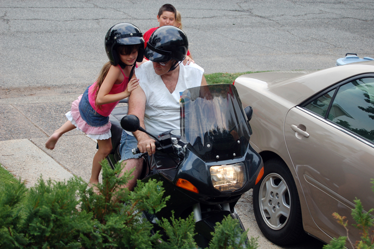 07-07-14, 019, Janisa, Gerry, Mikey, Saddle Brook, NJ