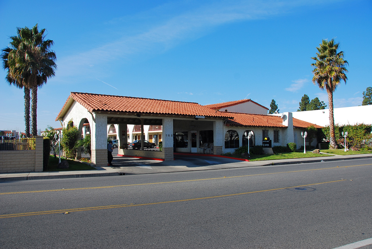 07-12-16, 003, Days Inn, Camarillo, CA