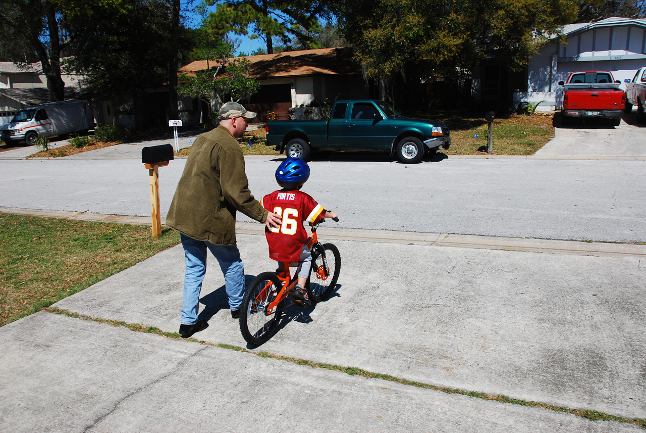 08-03-09, 009, Connor and his new Bike