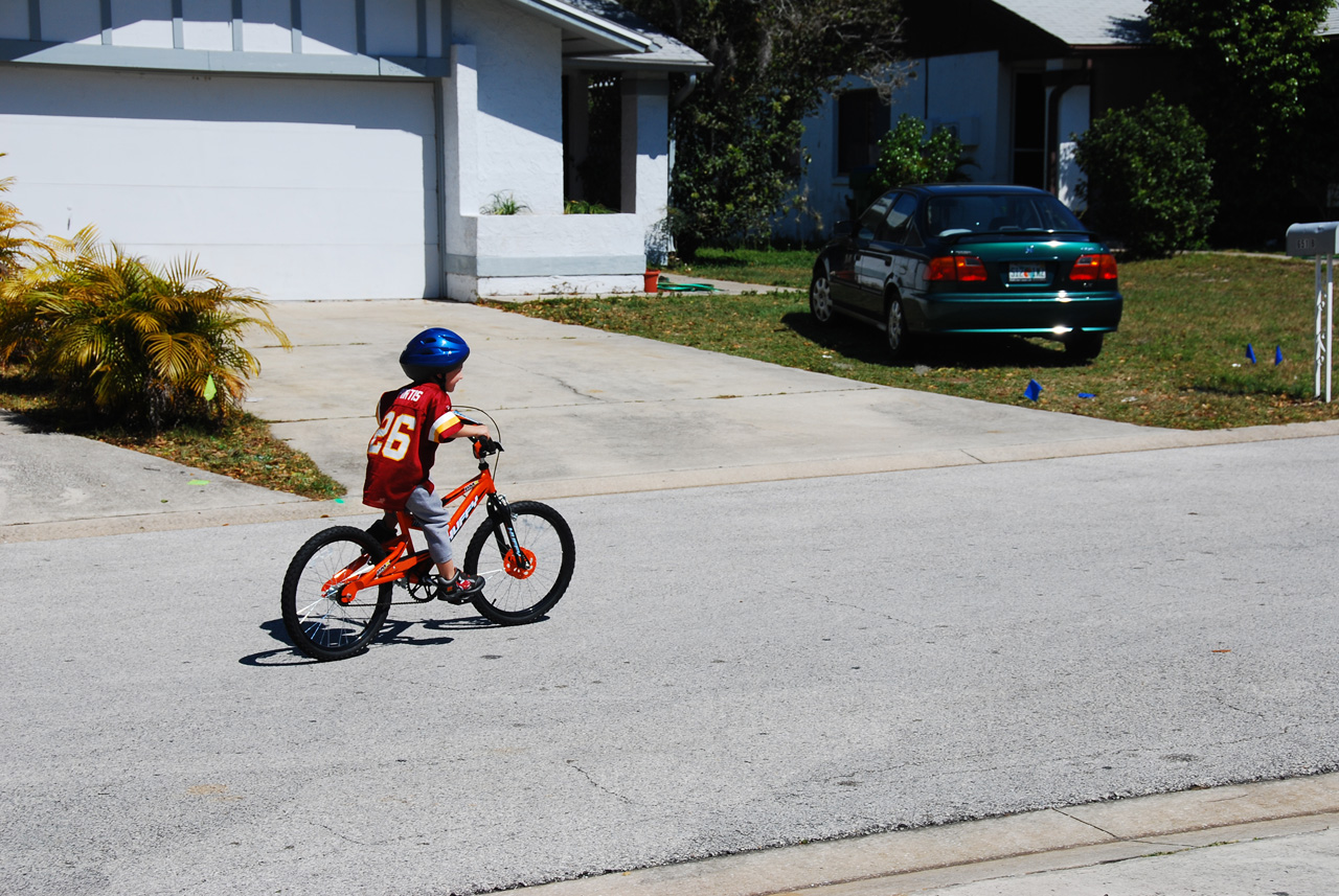 08-03-09, 011, Connor and his new Bike