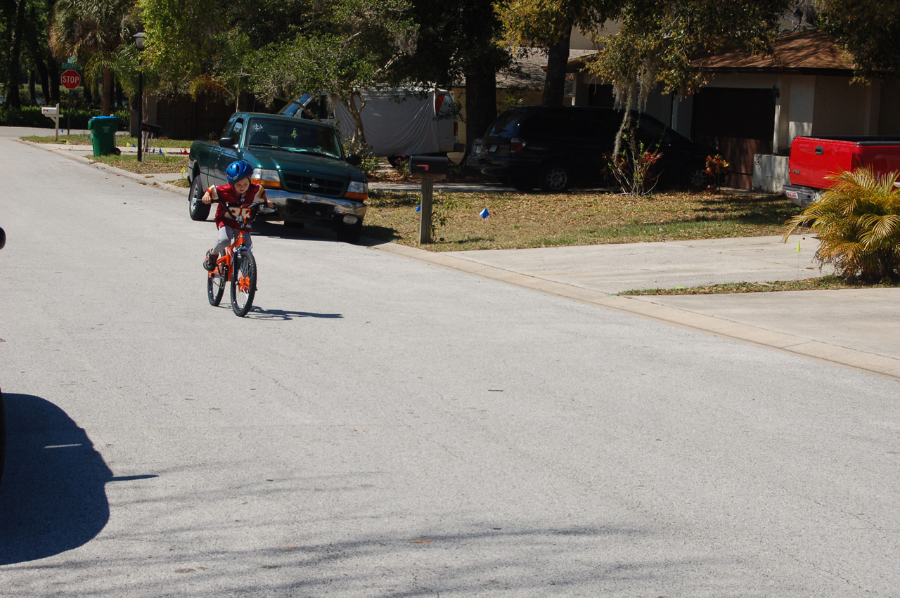 08-03-09, 016, Connor and his new Bike