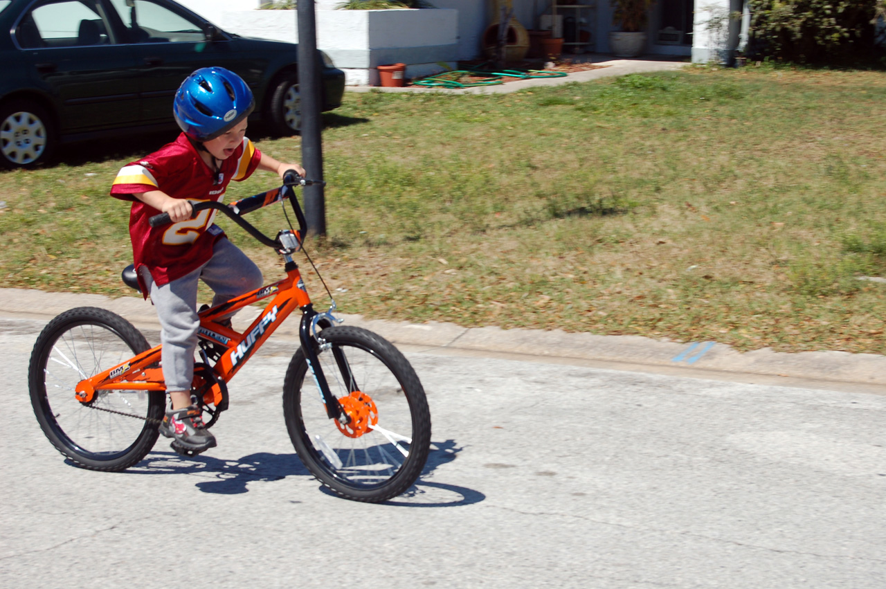 08-03-09, 017, Connor and his new Bike