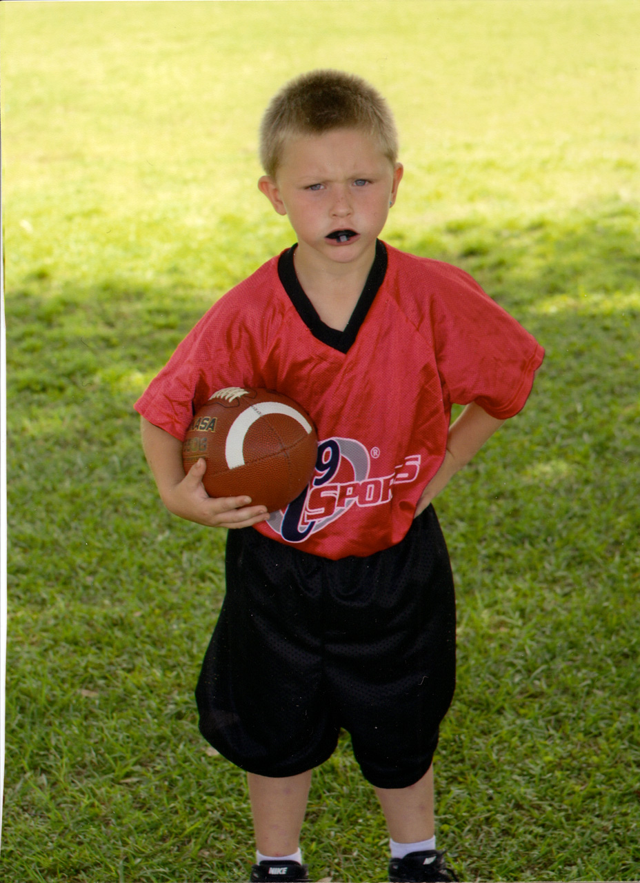 08-09, 04, Football Player, Connor Lenning