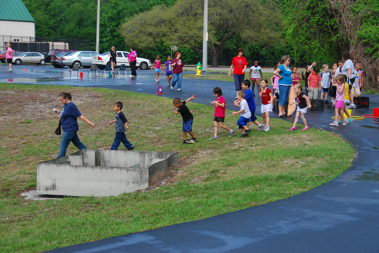 2009-04-03, 031, Field Day at Connor's School, FL