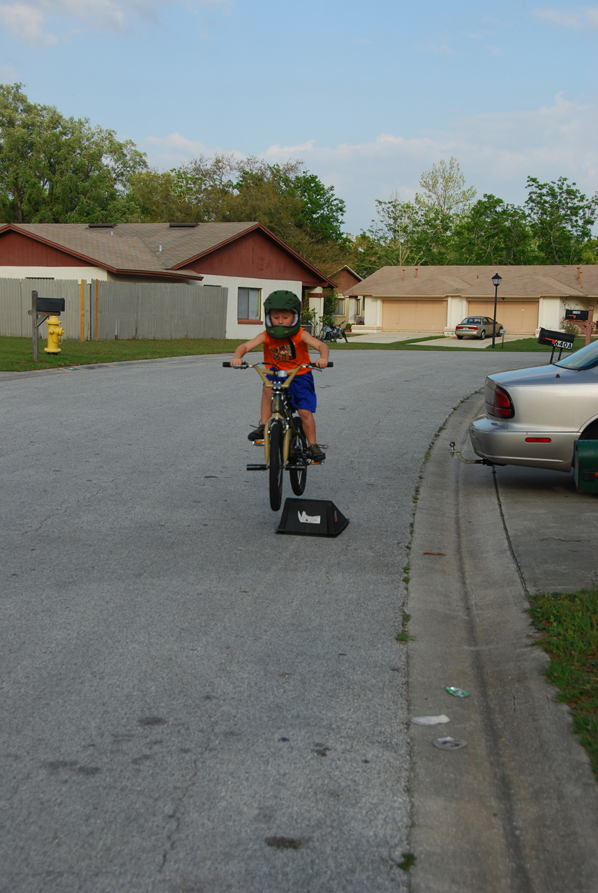 2009-04-03, 063, Connor and Katie, FL