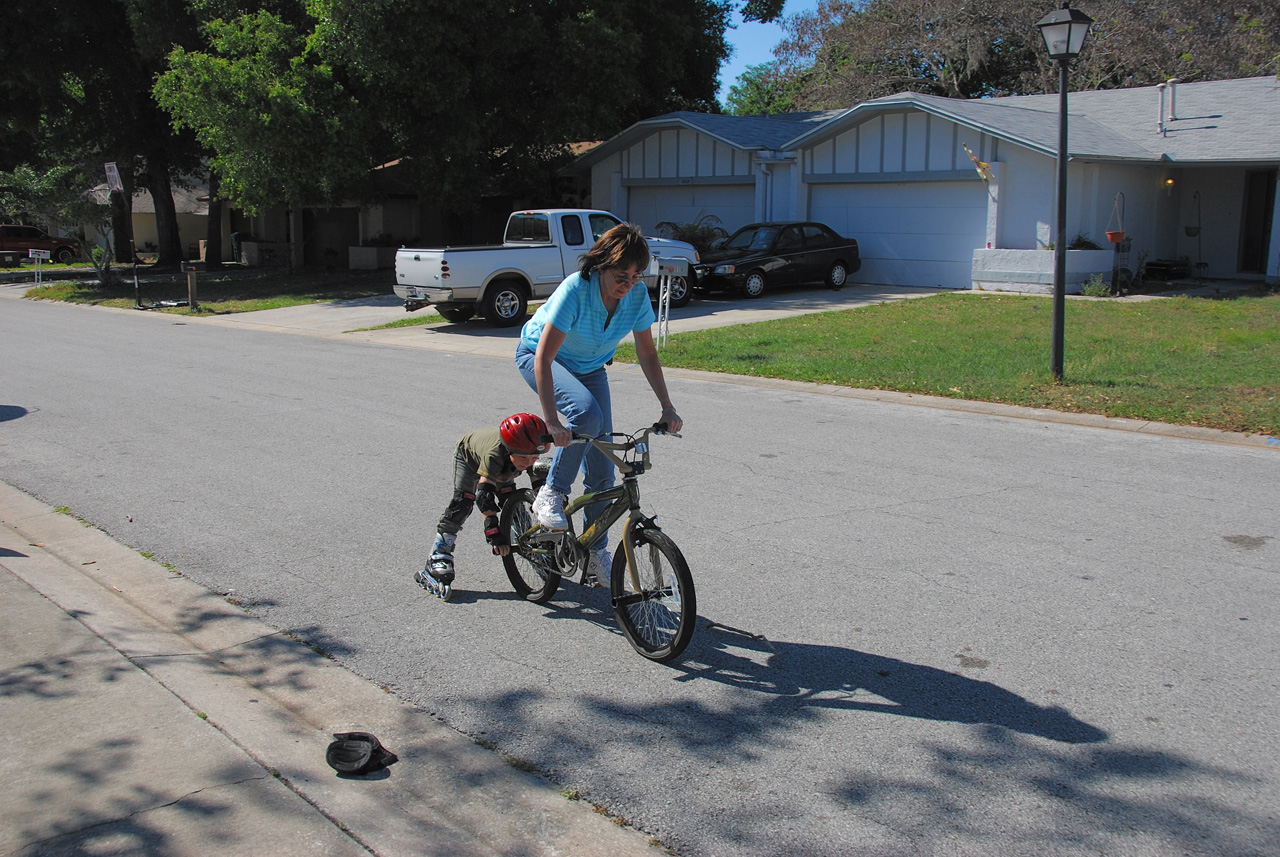 2009-04-08, 039, Connor and Katie, Florida