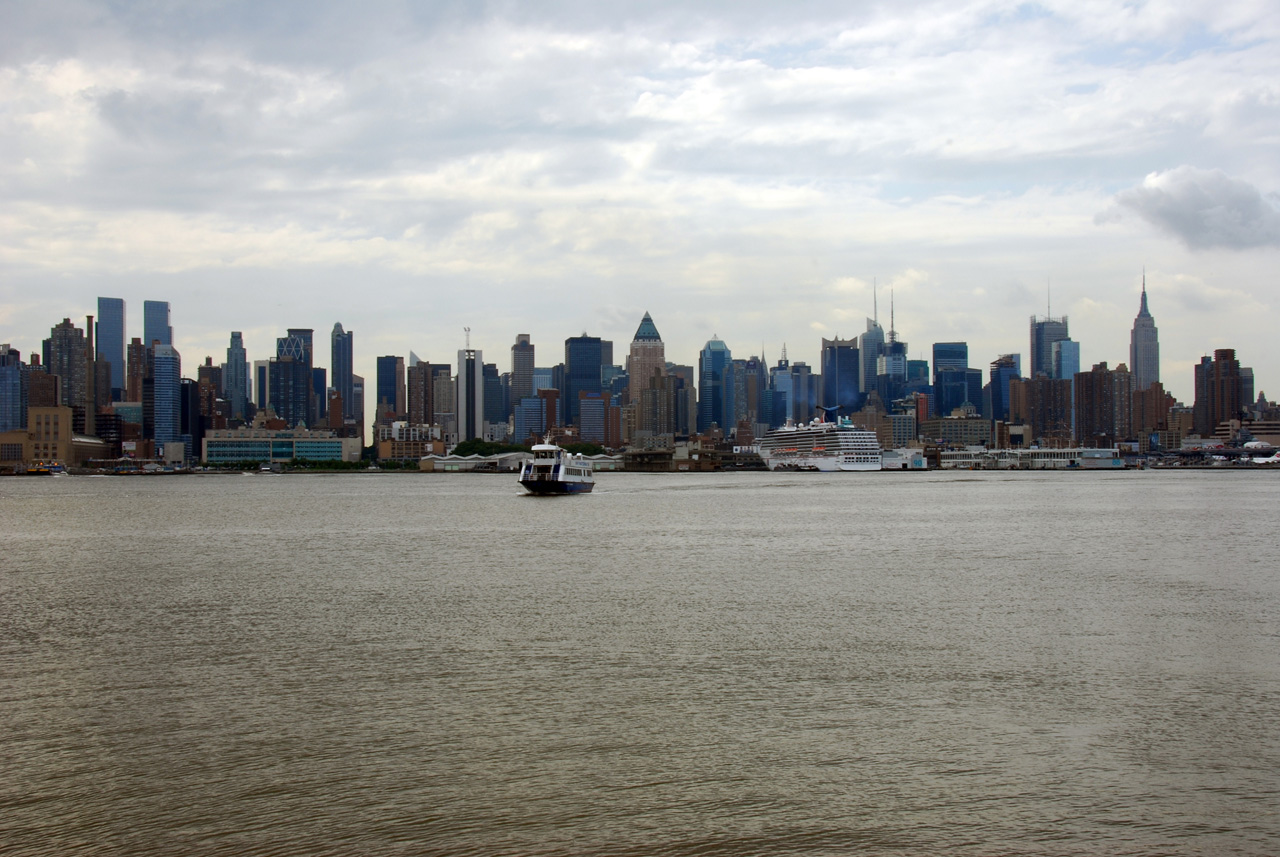 2009-06-03, 003, Intrepid Vist