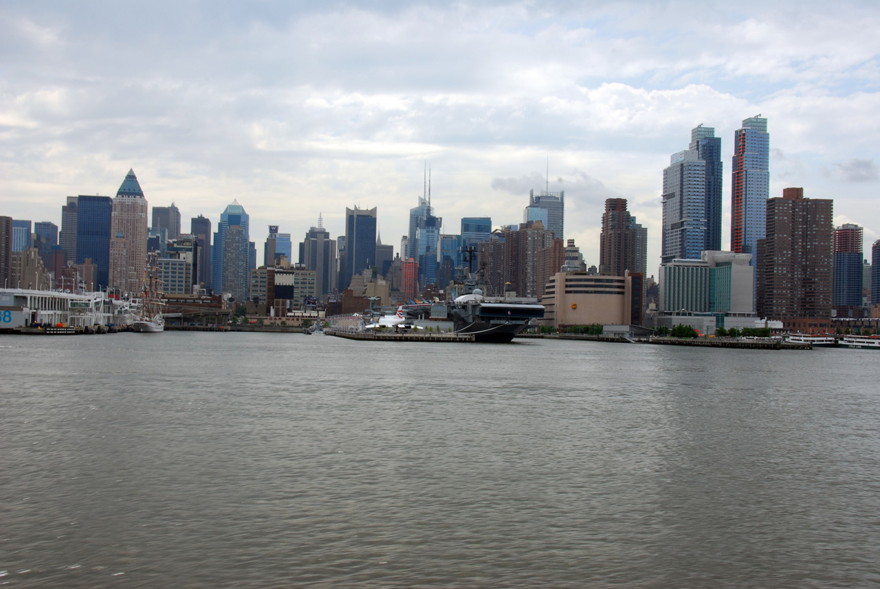 2009-06-03, 009, Intrepid Vist