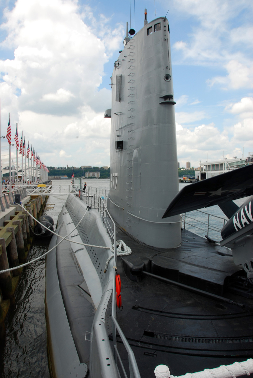 2009-06-03, 035, Intrepid Vist