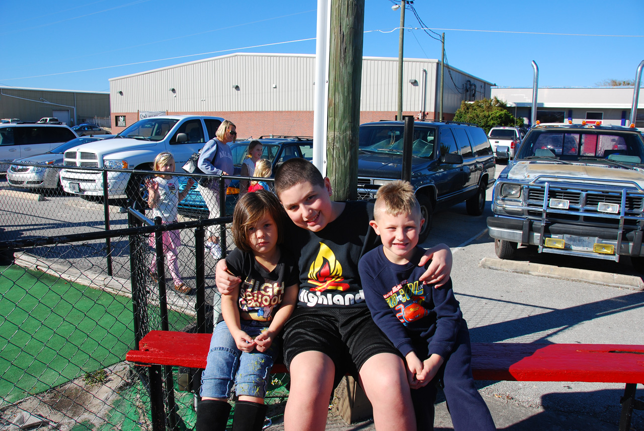 2009-12-29, 059, Kaitlyn, Mikey and Connor, Florida