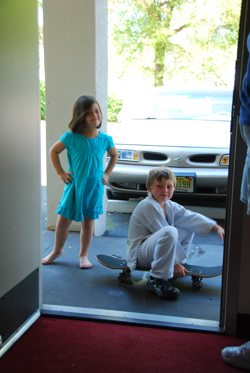 2010-04-02, 028, Katie and Connor, Florida