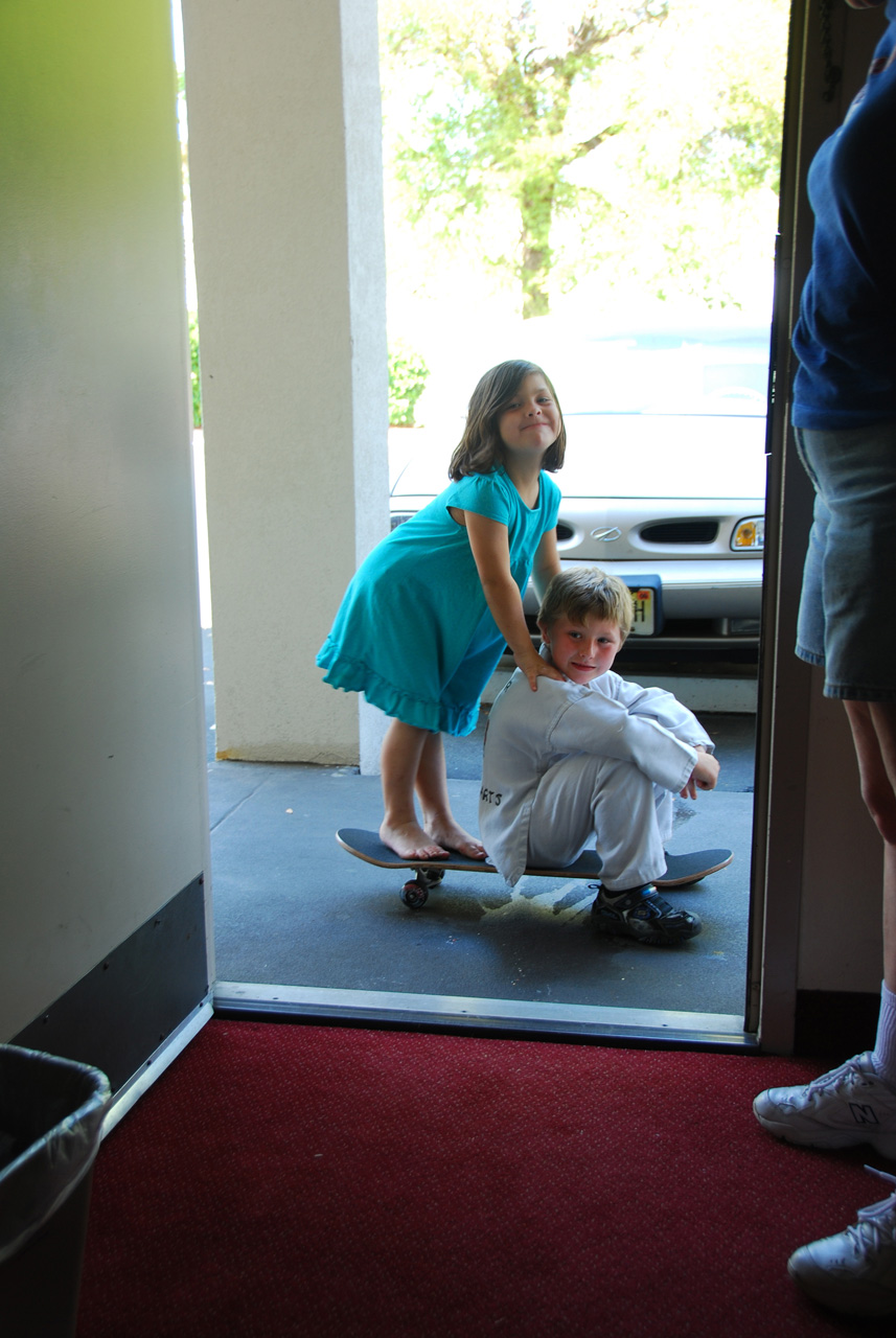 2010-04-02, 029, Katie and Connor, Florida