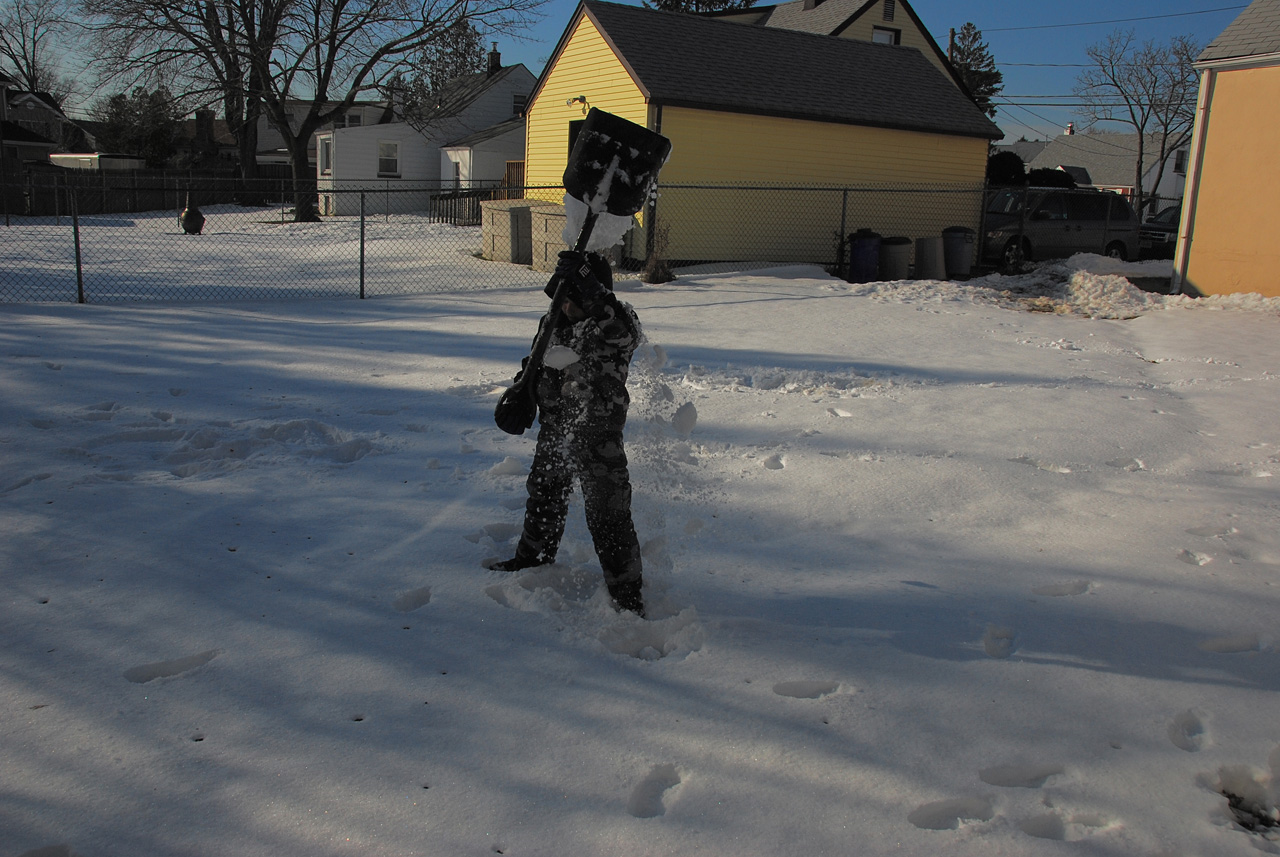 2011-01-07, 031, Connor in the snow, Saddle Brook, NJ