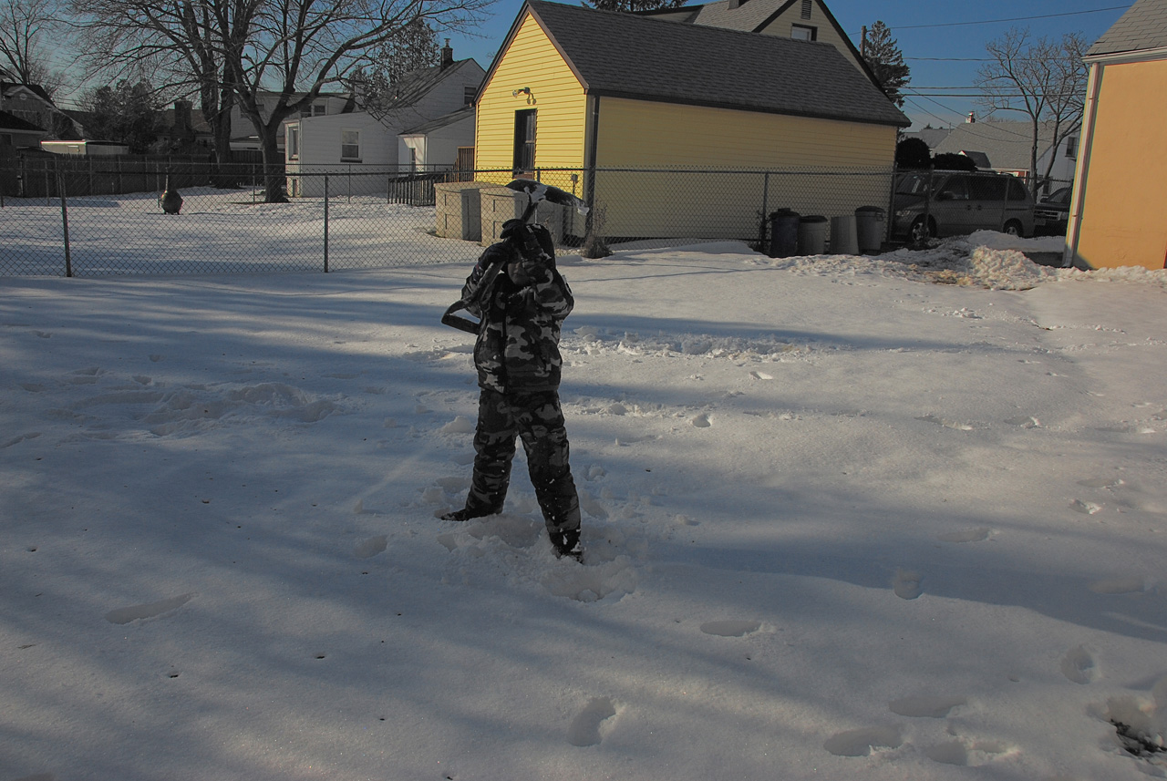 2011-01-07, 032, Connor in the snow, Saddle Brook, NJ