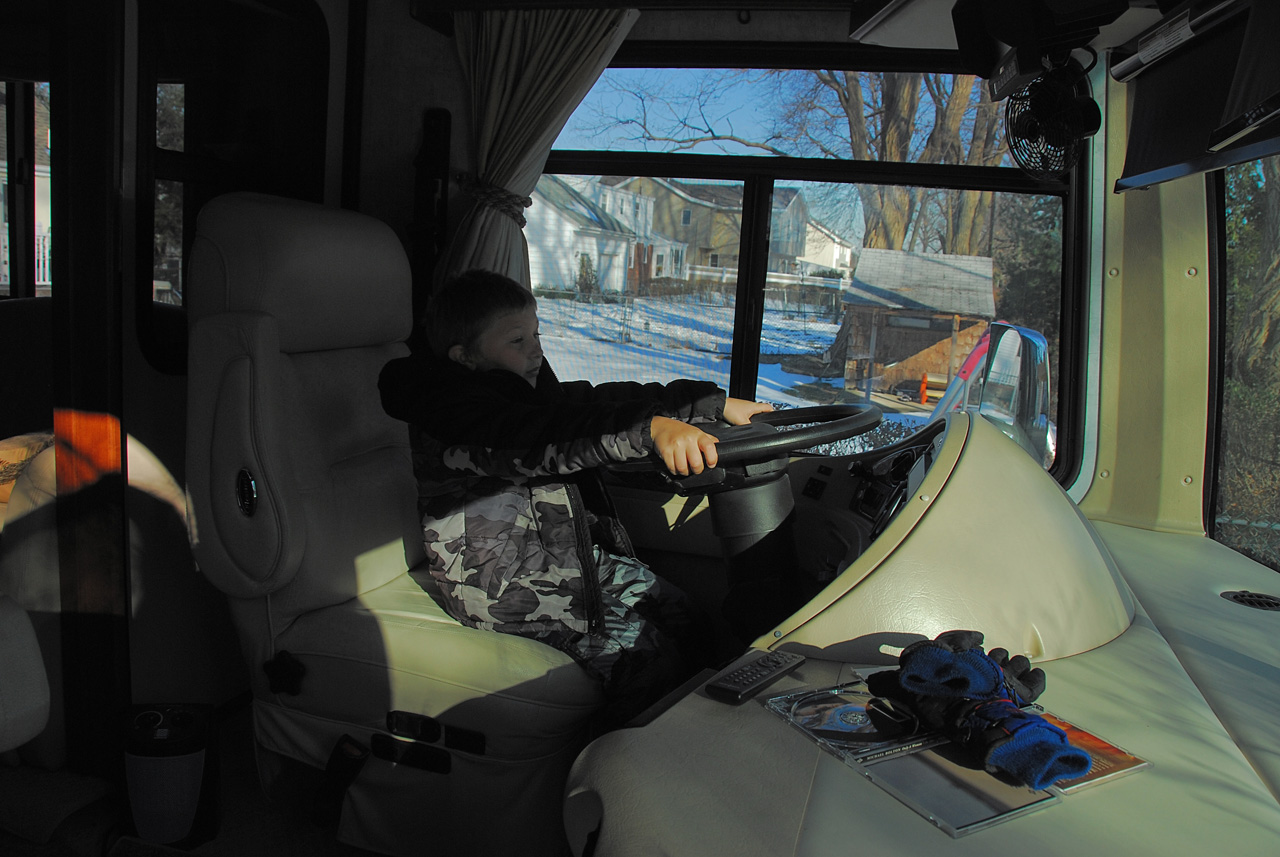 2011-01-07, 040, Connor driving the RV, Saddle Brook, NJ