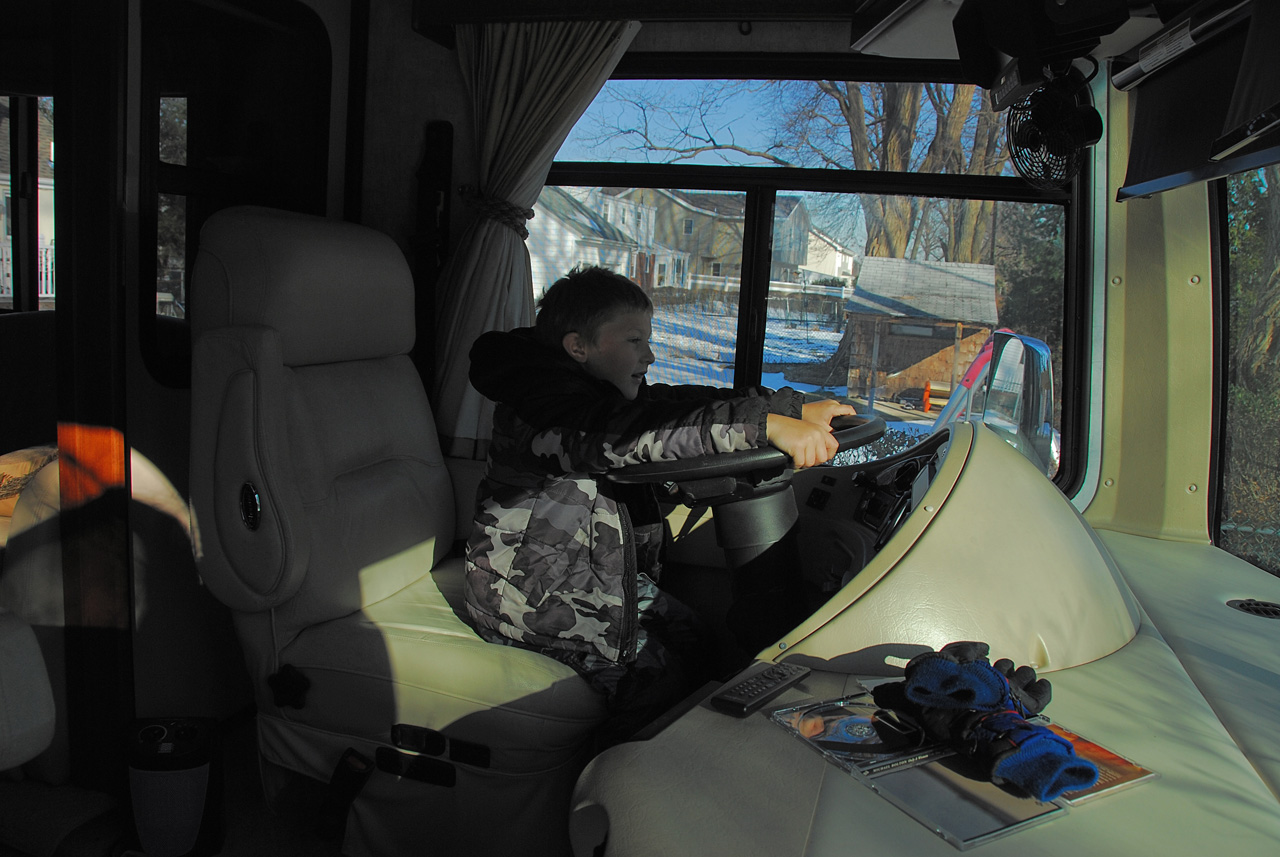 2011-01-07, 041, Connor driving the RV, Saddle Brook, NJ