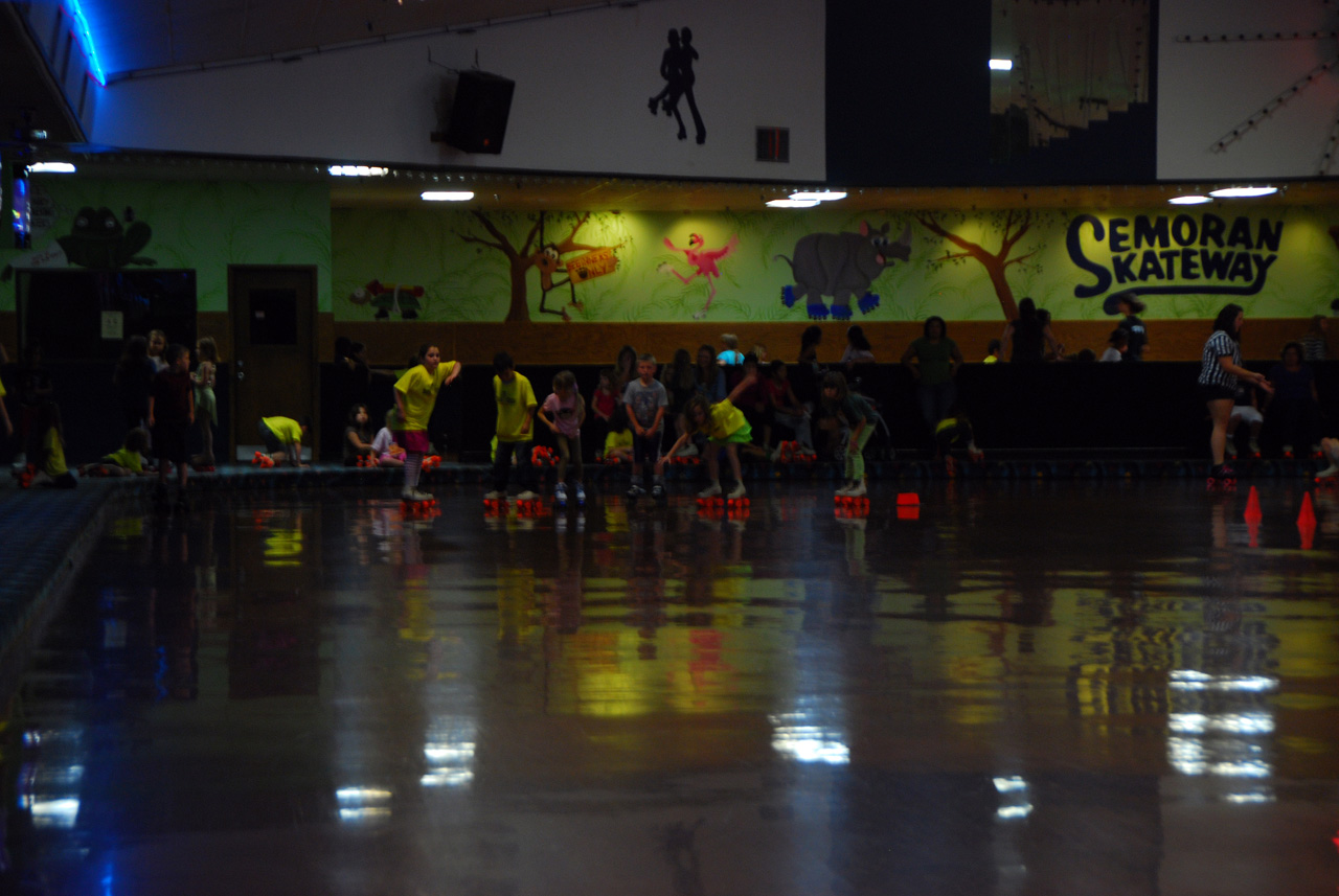 2011-03-24, 008,  Roller Skating, Florida