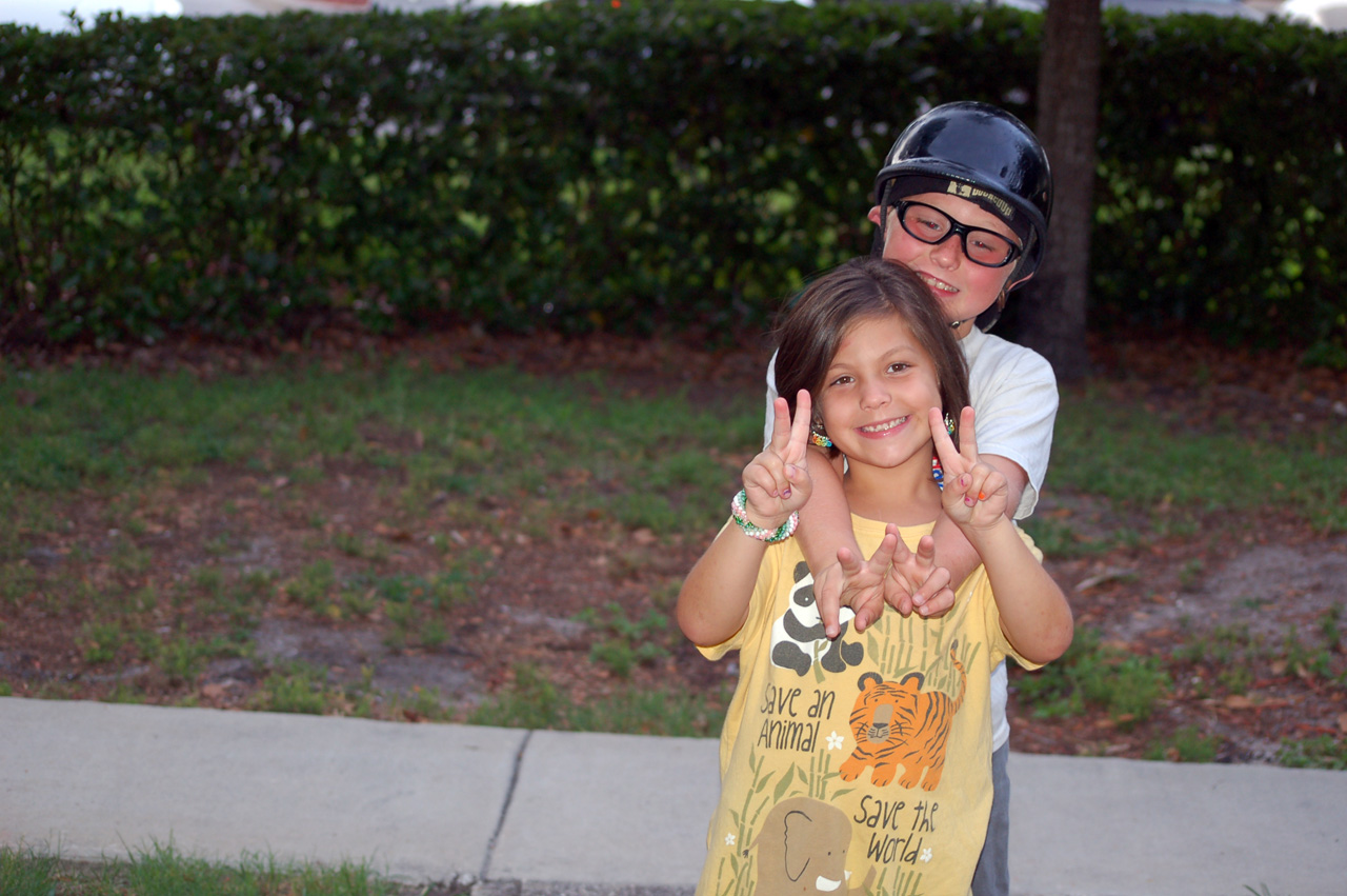 2011-06-05, 002, Connor, Katie, and Michael in Winter Springs, FL