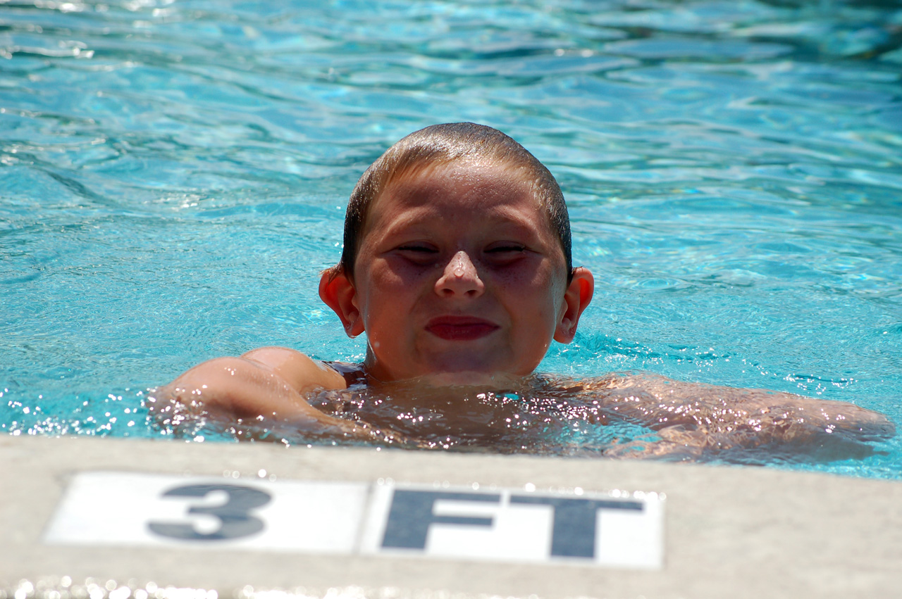 2011-06-08, 013, Connor, Katie, and Andrea in Winter Springs, FL