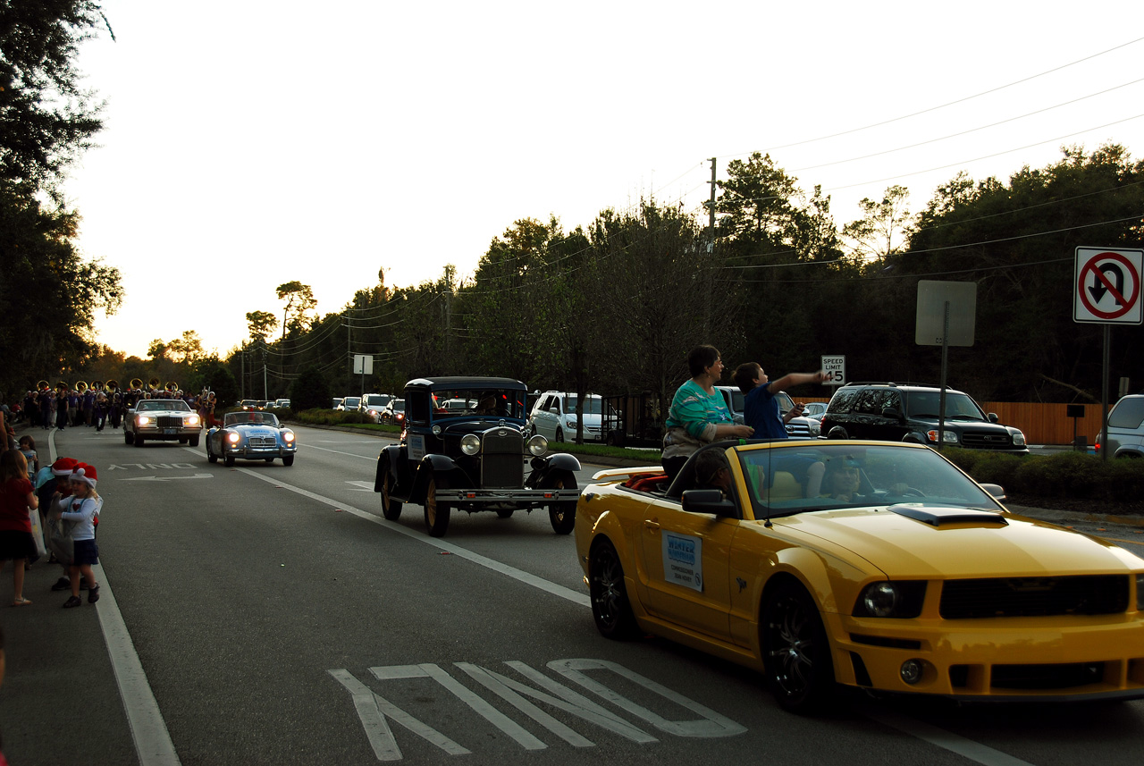 2013-12-07, 002, Winter Springs Christmas Parade