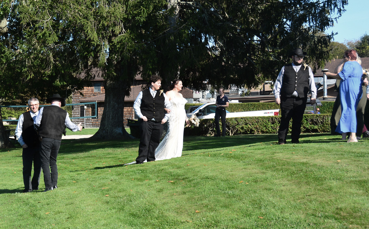 2025-10-04, 013, Michael & Nichole Wedding Day,