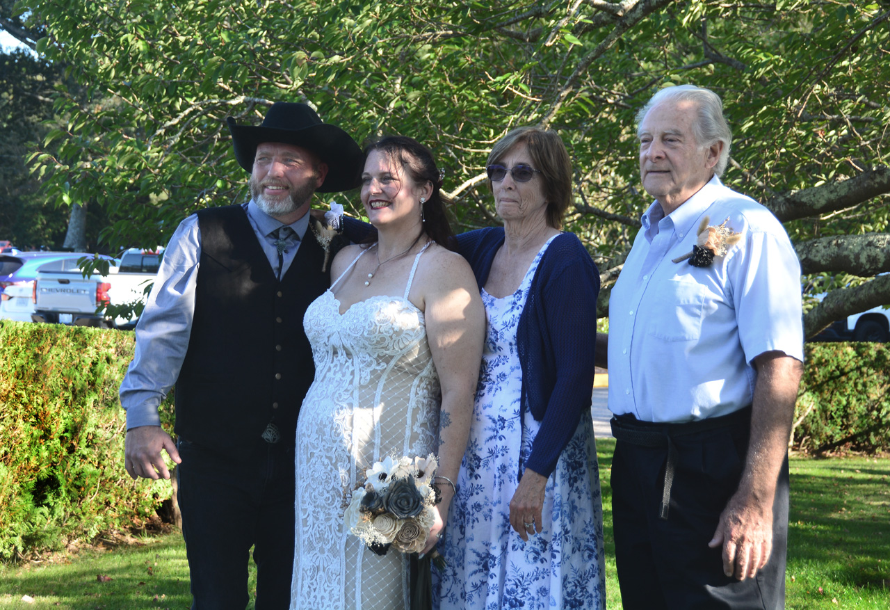 2025-10-04, 035, Michael & Nichole Wedding Day,